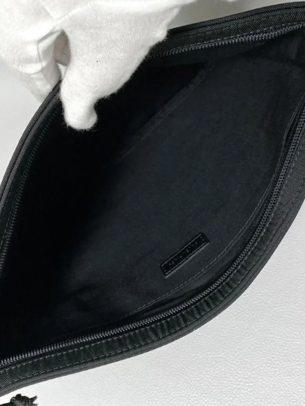 Balenciaga Explorer Logo Clutch Black - Picture 3 of 10